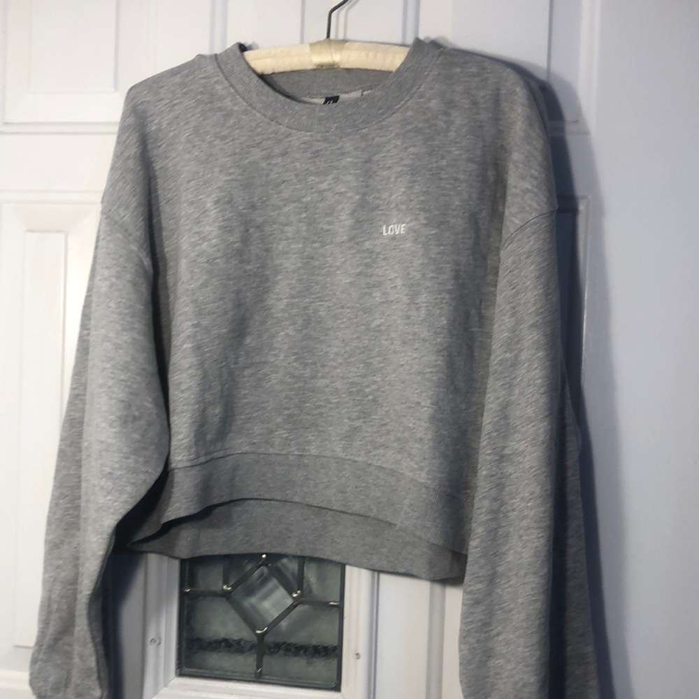 H&M Divided: girls medium/crop top sweatshirt / grey